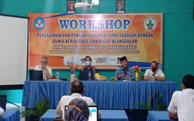 WORKSHOP PENJAJAKAN & PENGUATAN KERJASAMA SEKOLAH DENGAN DUNIA KERJA PADA SMK PK
