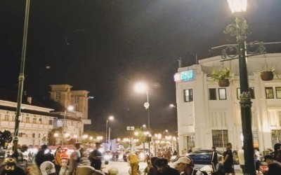 Siswa-Siswi SMK Model Patriot IV Ciawigebang Mengakhiri Destinasi Kunjungan Industri dengan Berjalan-Jalan di Malioboro